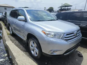 Toyota Highlander Limited 2012 Silver