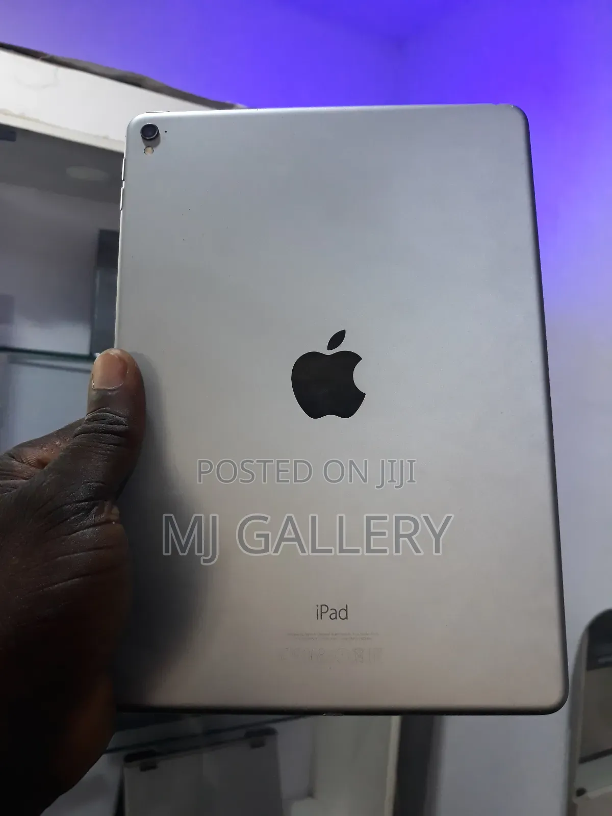 Apple iPad 5 (2022) 32 GB Gray