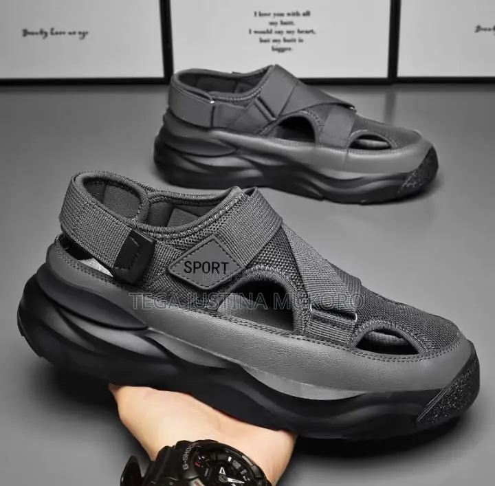 High Quality Unisex Sandals