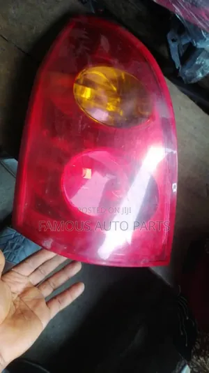Nissan Primera 2.0 /2005 Headlight