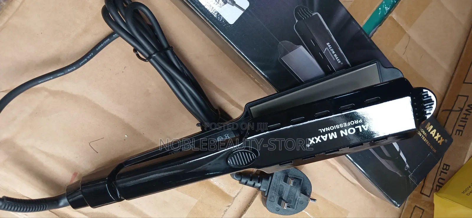 Salon Maxx Hair Straightener