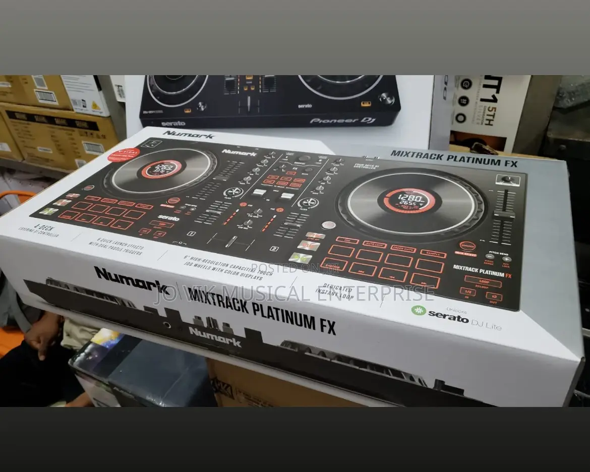 Numark Mixtrack Platinum FX DJ Controller