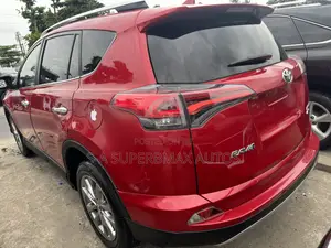 Toyota RAV4 2016 Red