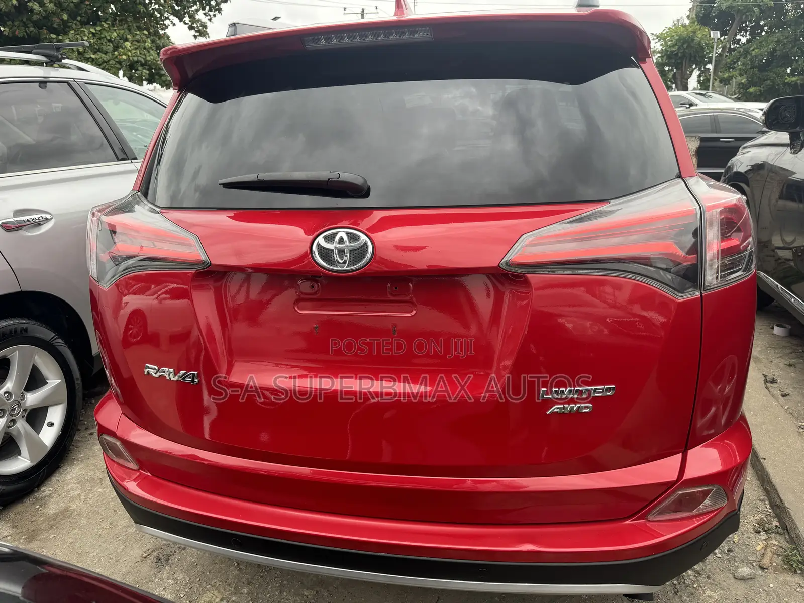 Toyota RAV4 2016 Red