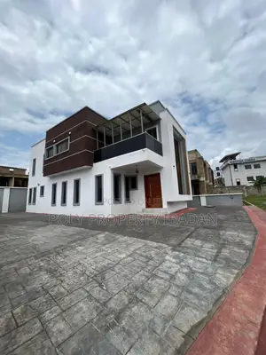 4bdrm Duplex in Omololu Olunloyo, Ibadan for sale