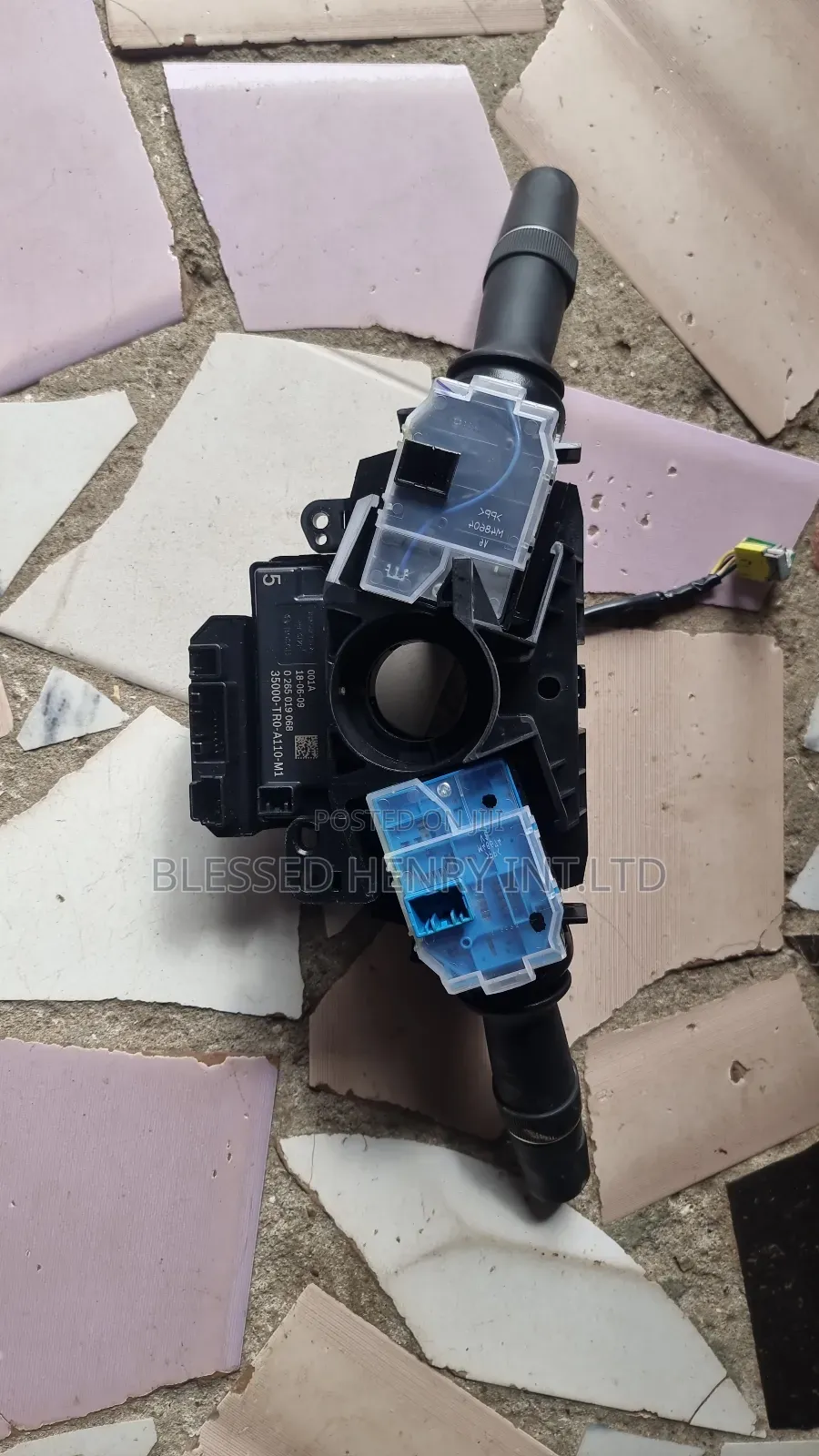 Horn Switch and Headlight Switch