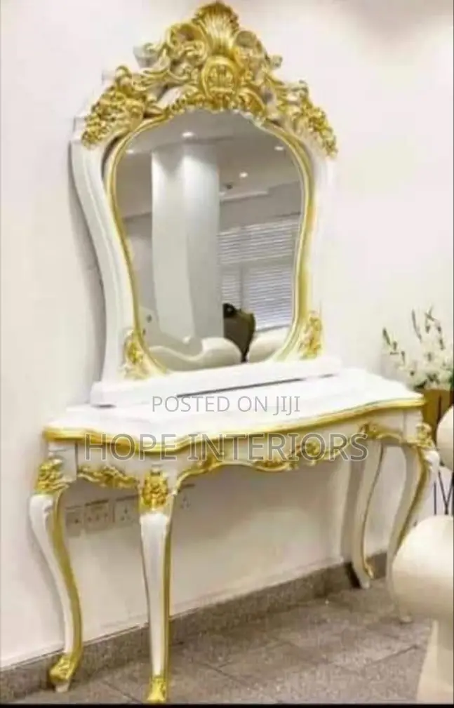 Royal Dressing Mirror
