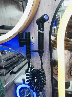 Double Black Tee Tap With Pressing Shower
