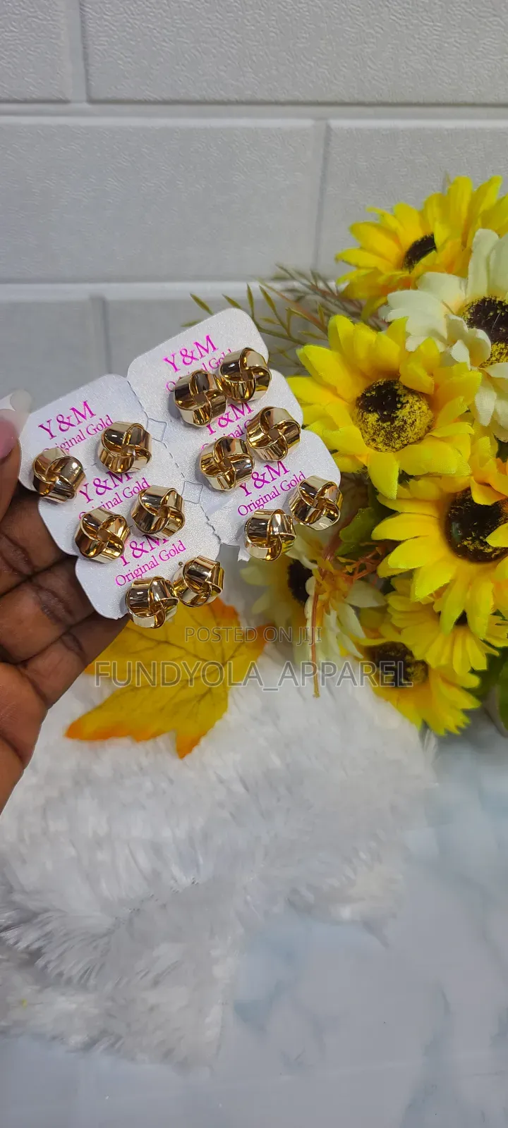 Quality High Fashion Earring Set