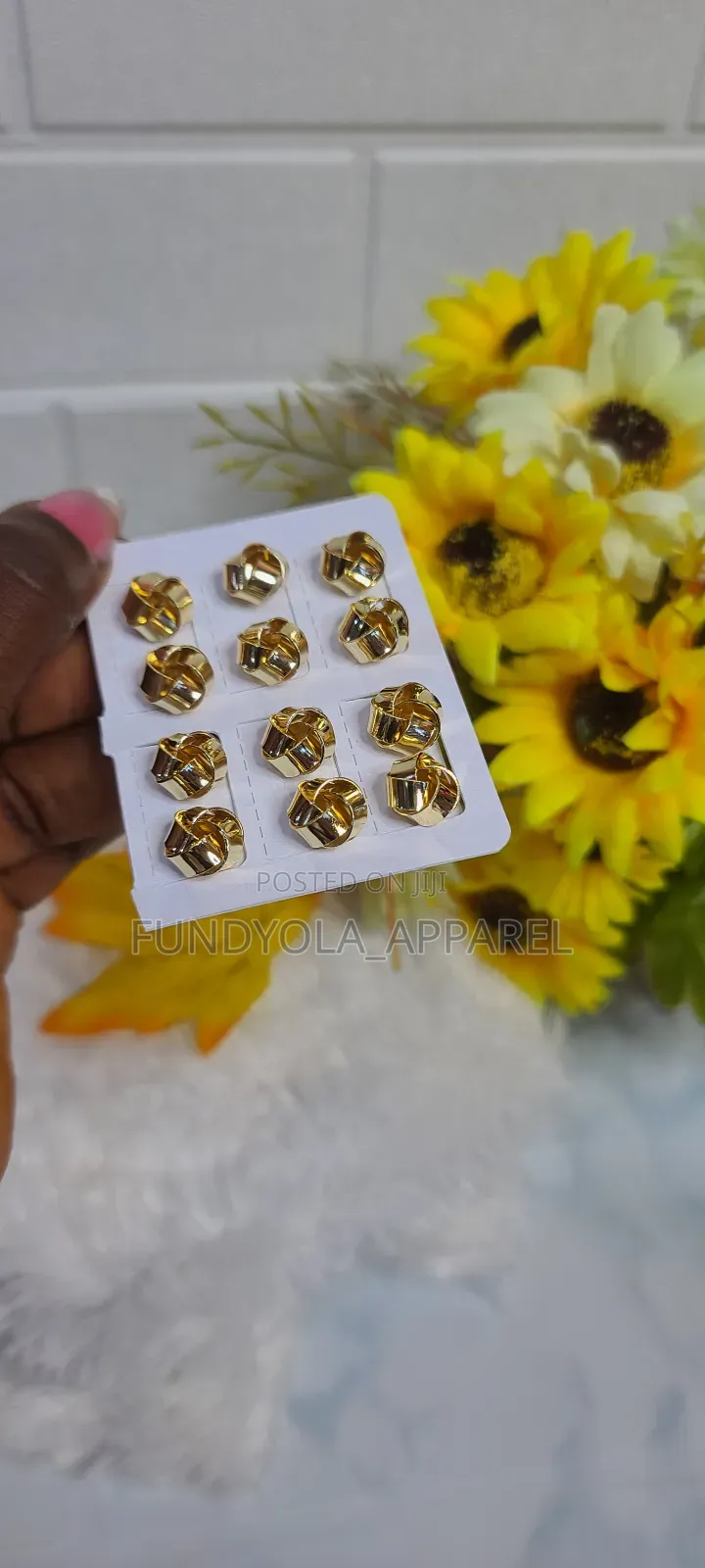 Quality High Fashion Earring Set