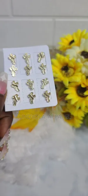 Photo - Quality High Fashion Earring Set