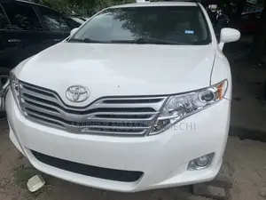Toyota Venza AWD 2011 White