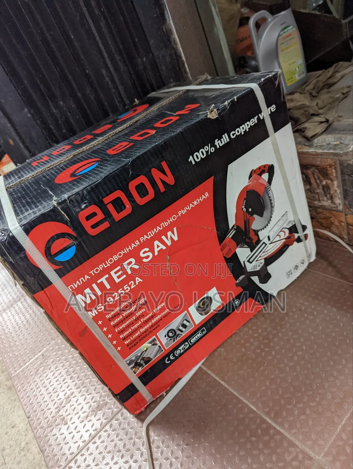 Miter Saw Machine