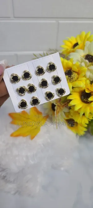 Photo - Quality High Fashion Earring Set