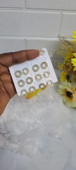 Photo - Quality High Fashion Earring Set