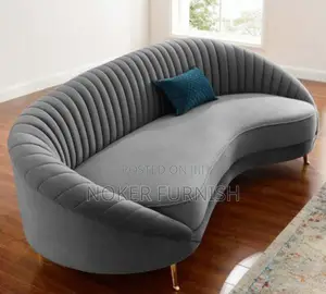 Curved Lounge Chair