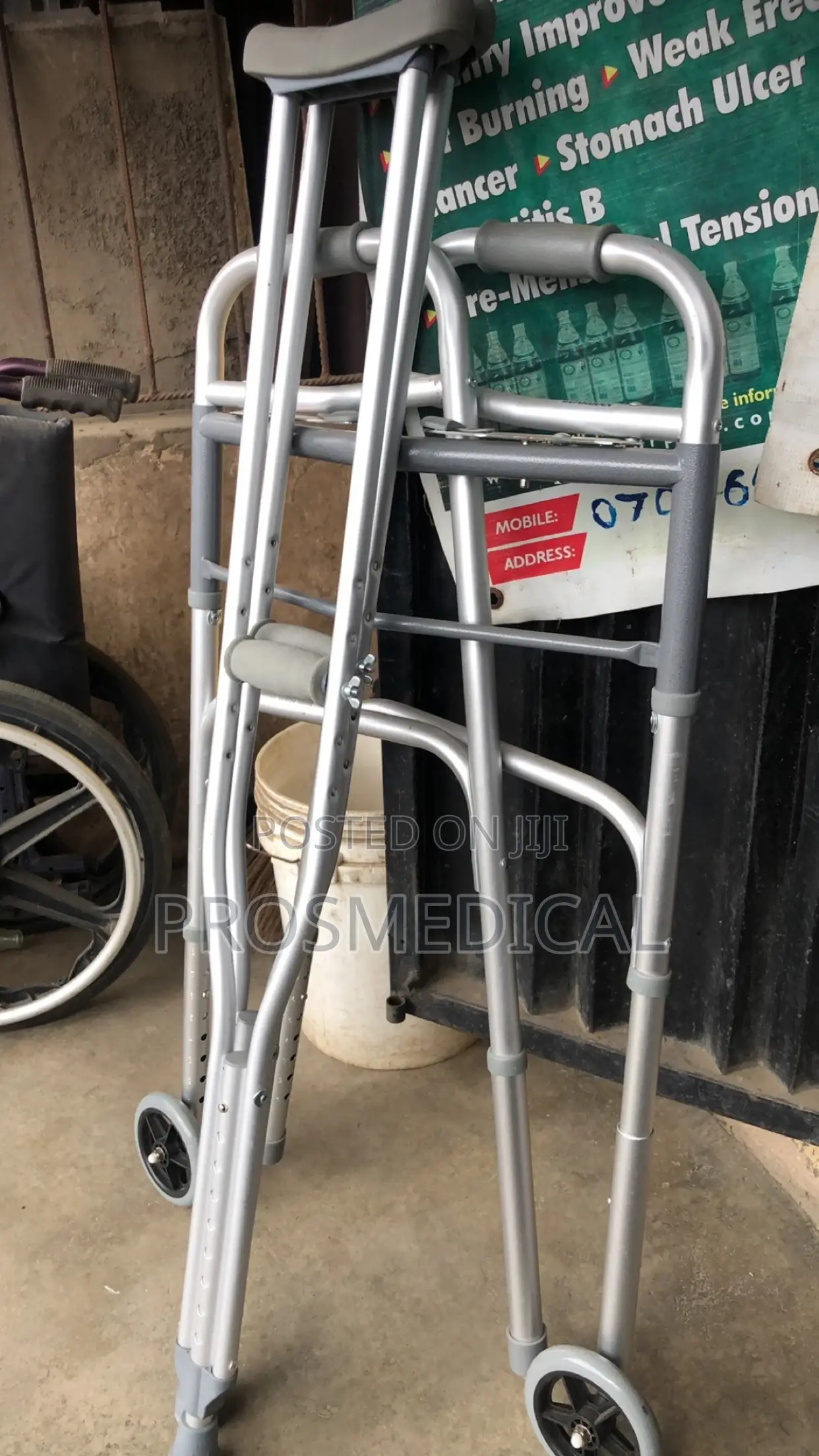 Armpit Crutches