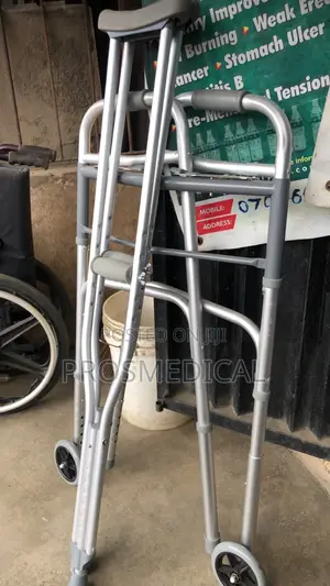 Armpit Crutches