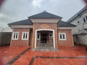 4bdrm Bungalow in Port-Harcourt for rent