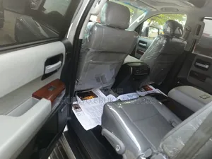 Toyota Sequoia 2015 Silver