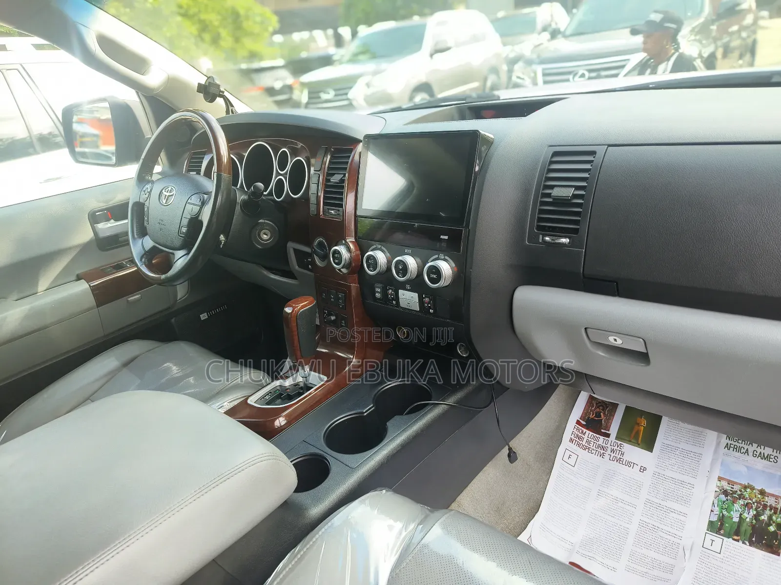 Toyota Sequoia 2015 Silver