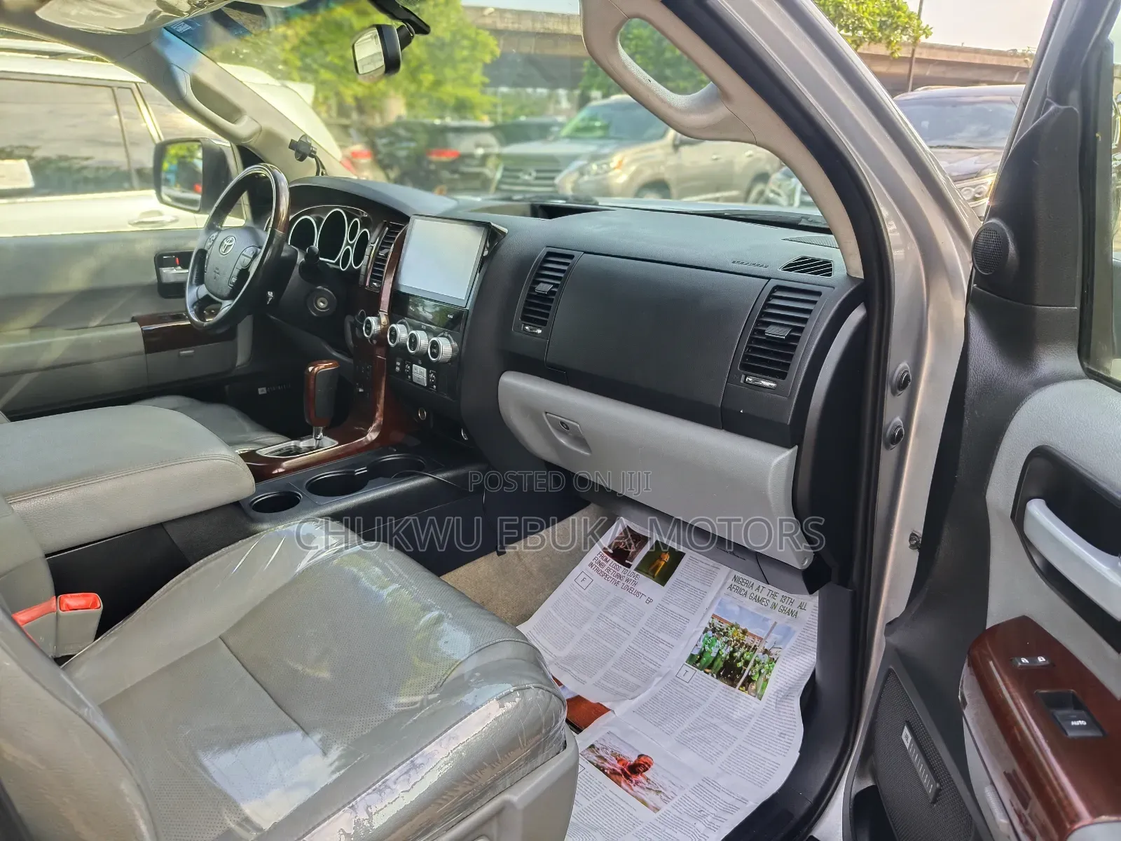 Toyota Sequoia 2015 Silver