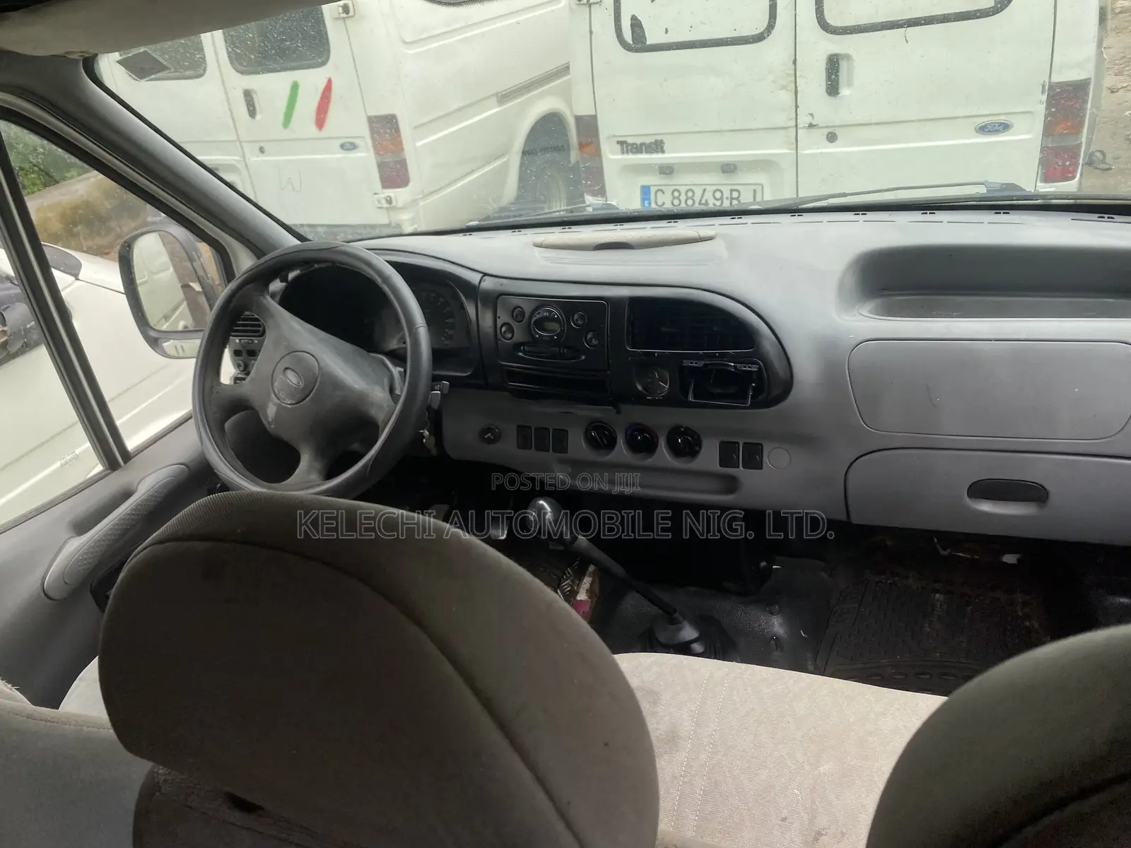 Ford Transit 2000 Green