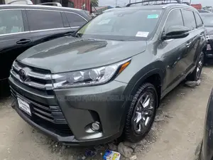 Toyota Highlander 2017 Green