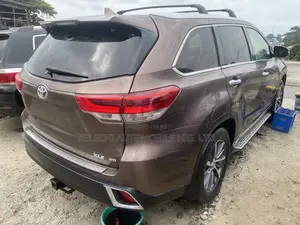 Toyota Highlander 2017 Gray