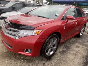Toyota Venza XLE AWD V6 2013 Red