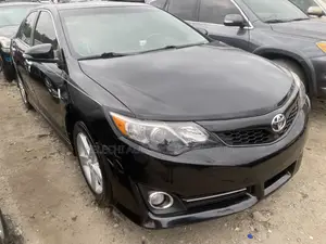 Toyota Camry SE 4dr Sedan (2.5L 4cyl 6A) 2012 Black