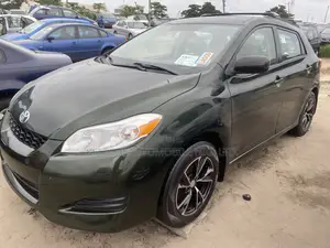 Toyota Matrix 2011 Green