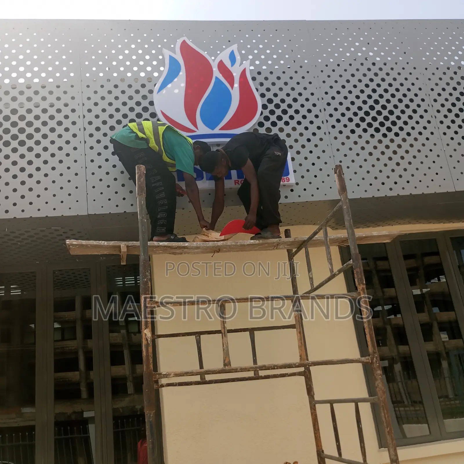 2D, 3D Signage and Cladding