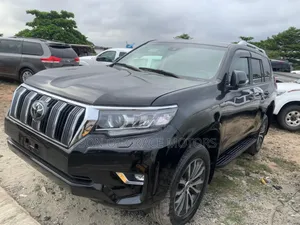 Toyota Land Cruiser Prado 2022 Black