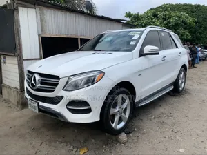 Mercedes-Benz GLE-Class GLE 350 2017 White