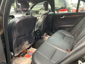 Mercedes-Benz C300 2012 Black