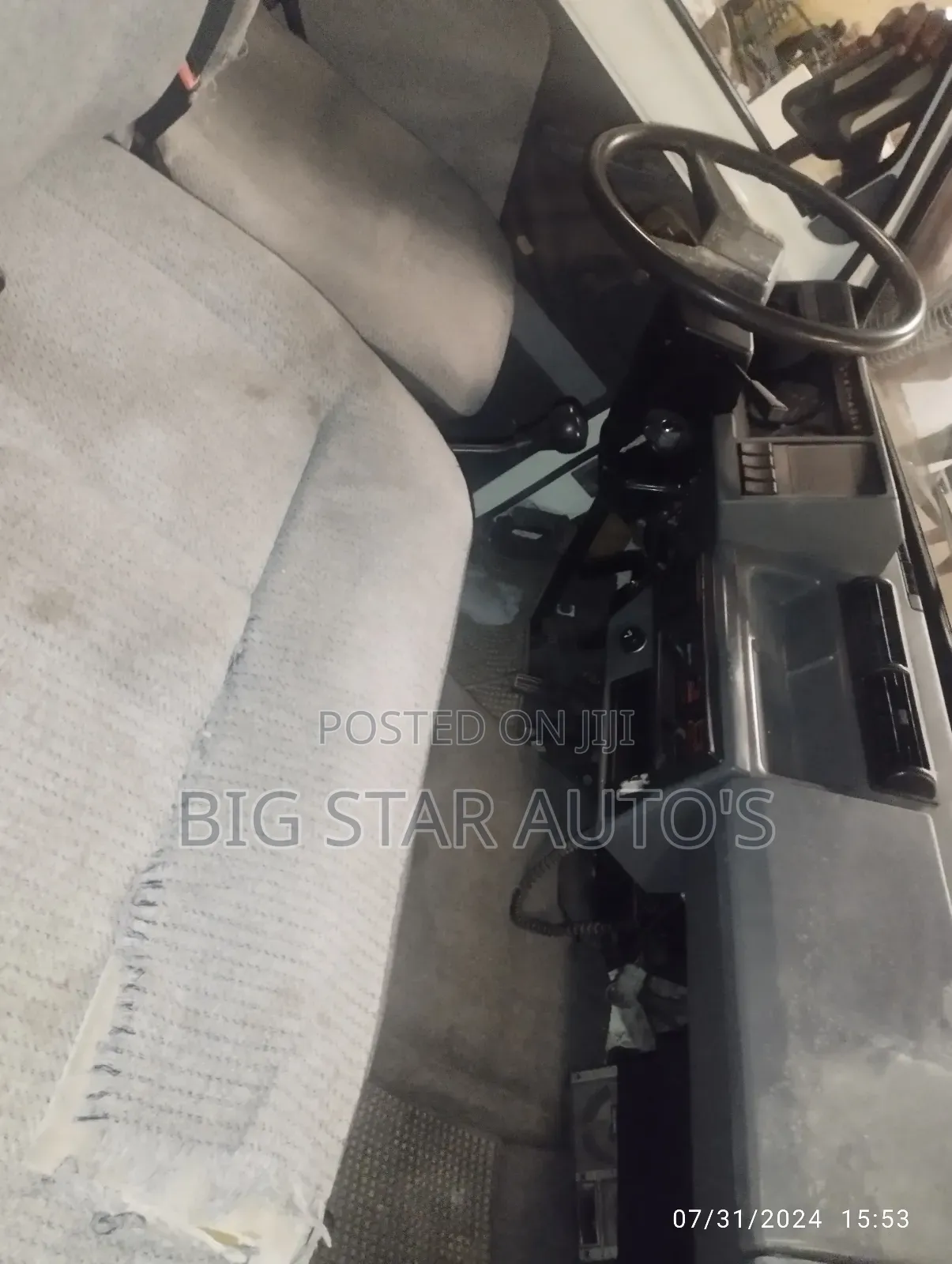 Nissan Caravan (Urvan) 2000 White