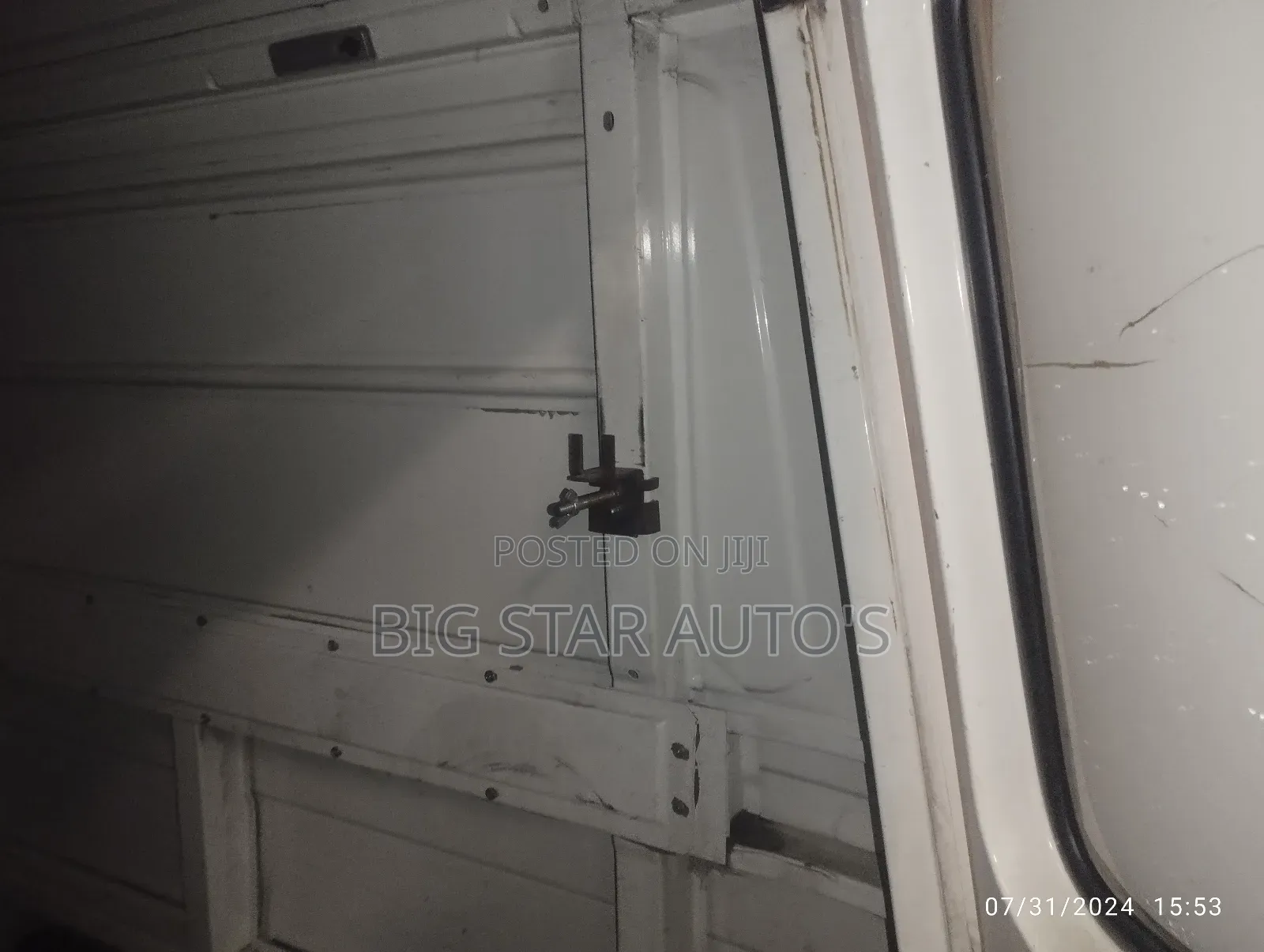 Nissan Caravan (Urvan) 2000 White