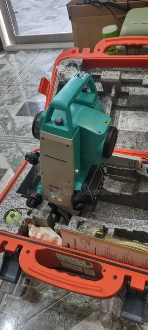 Brand New Sokkia Set 530R Total Station With Accessories