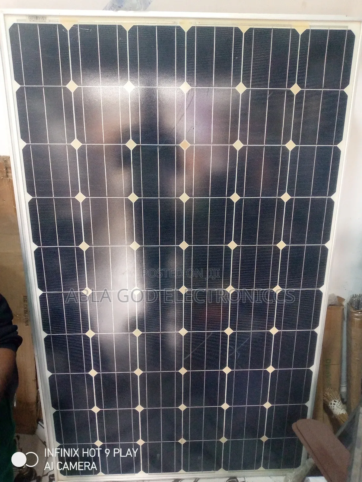 350watt Canadian Mono Crystalline Panel Fast Charging.