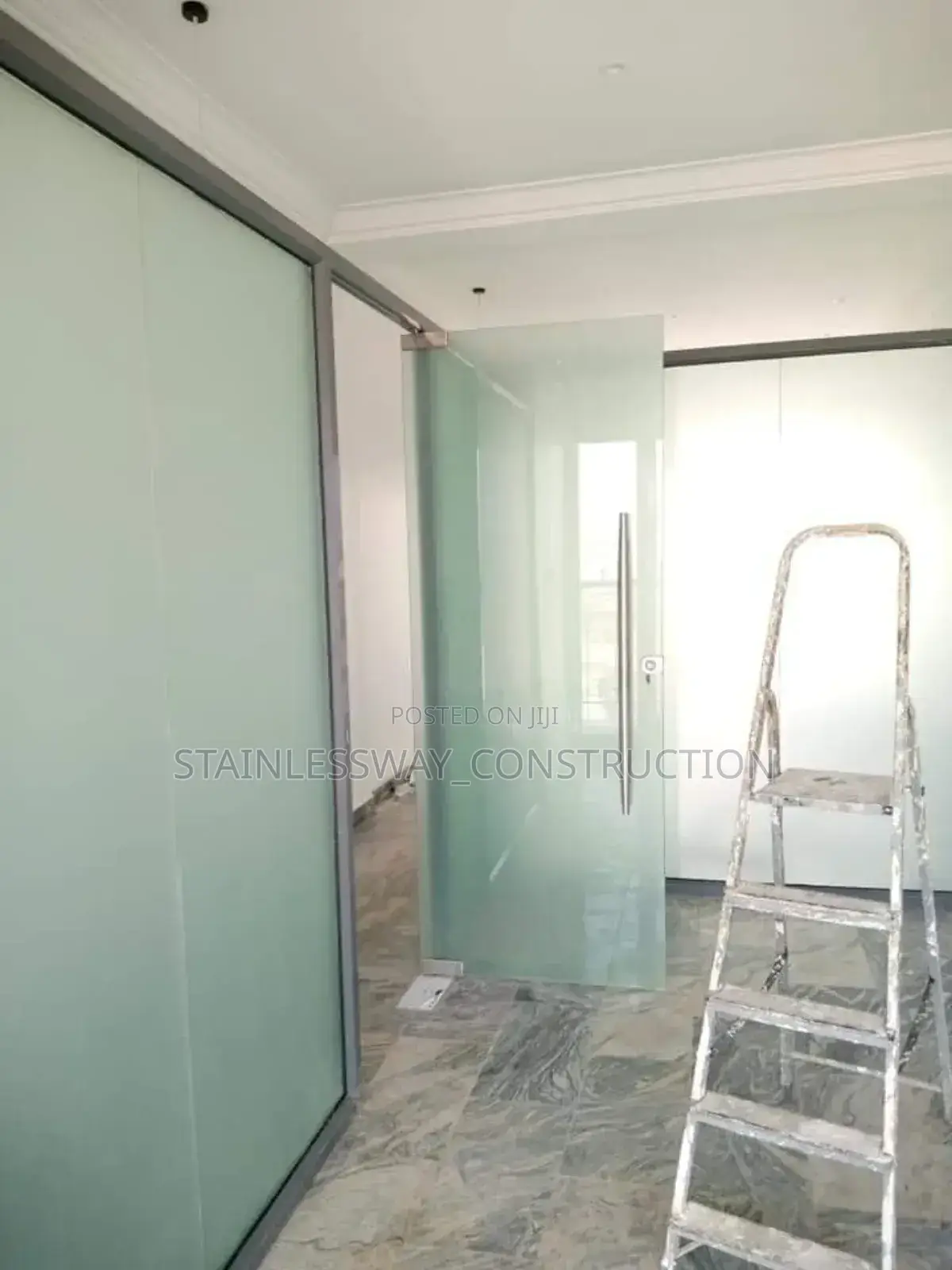 Sliding Partitions 042