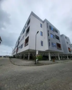 Furnished 2bdrm Apartment in Lekki for sale