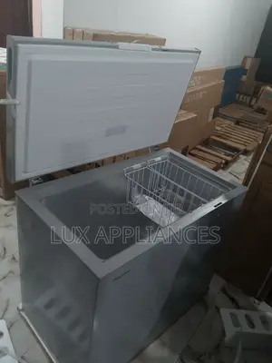 New Hisense 250L Chest Freezer