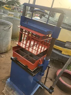 Interlocking Vibrated Moulding Machines