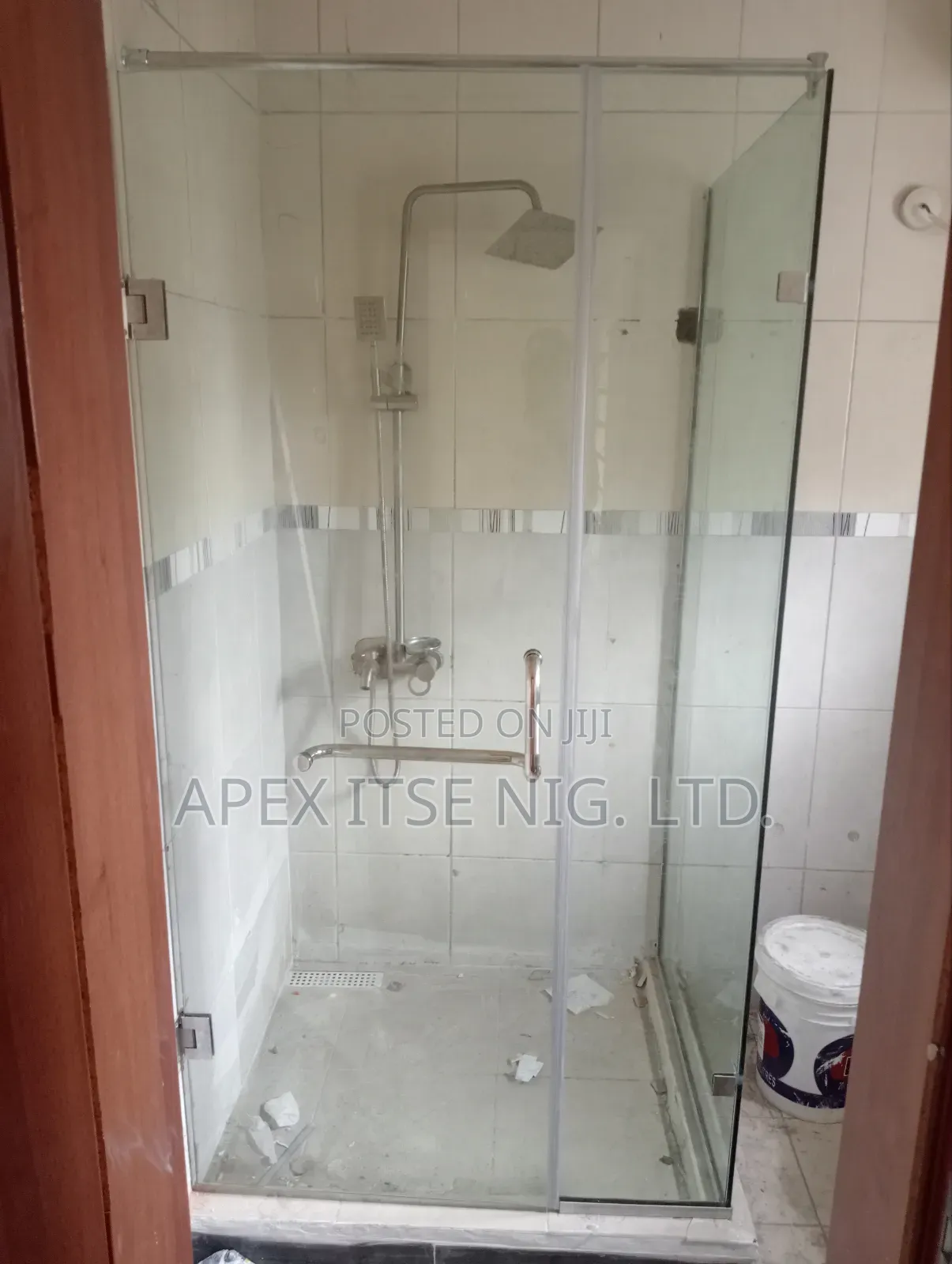 Lite Shower Cubicle