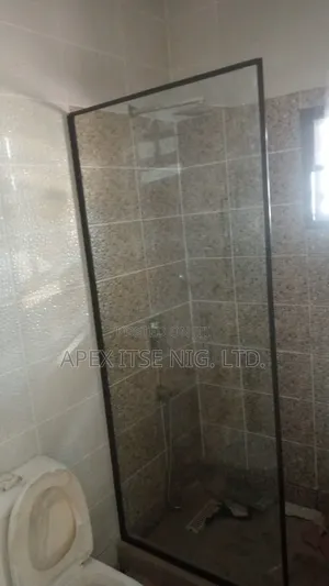 Black Framed Shower Glass for Bathroom
