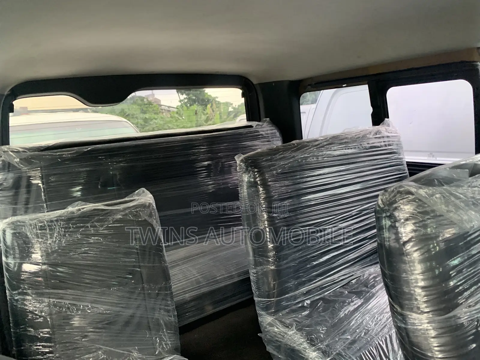 Toyota HiAce 2012 White