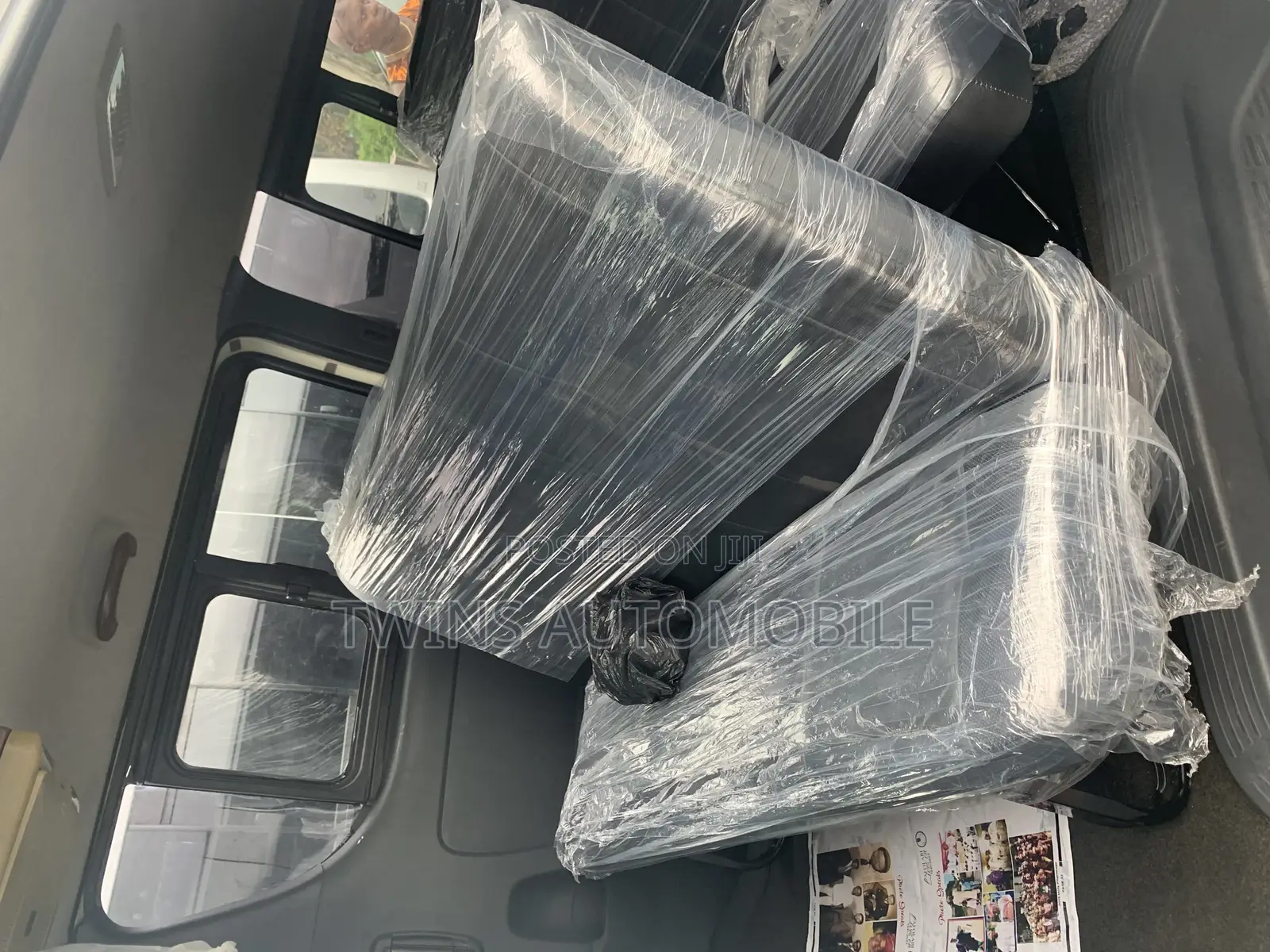 Toyota HiAce 2012 White