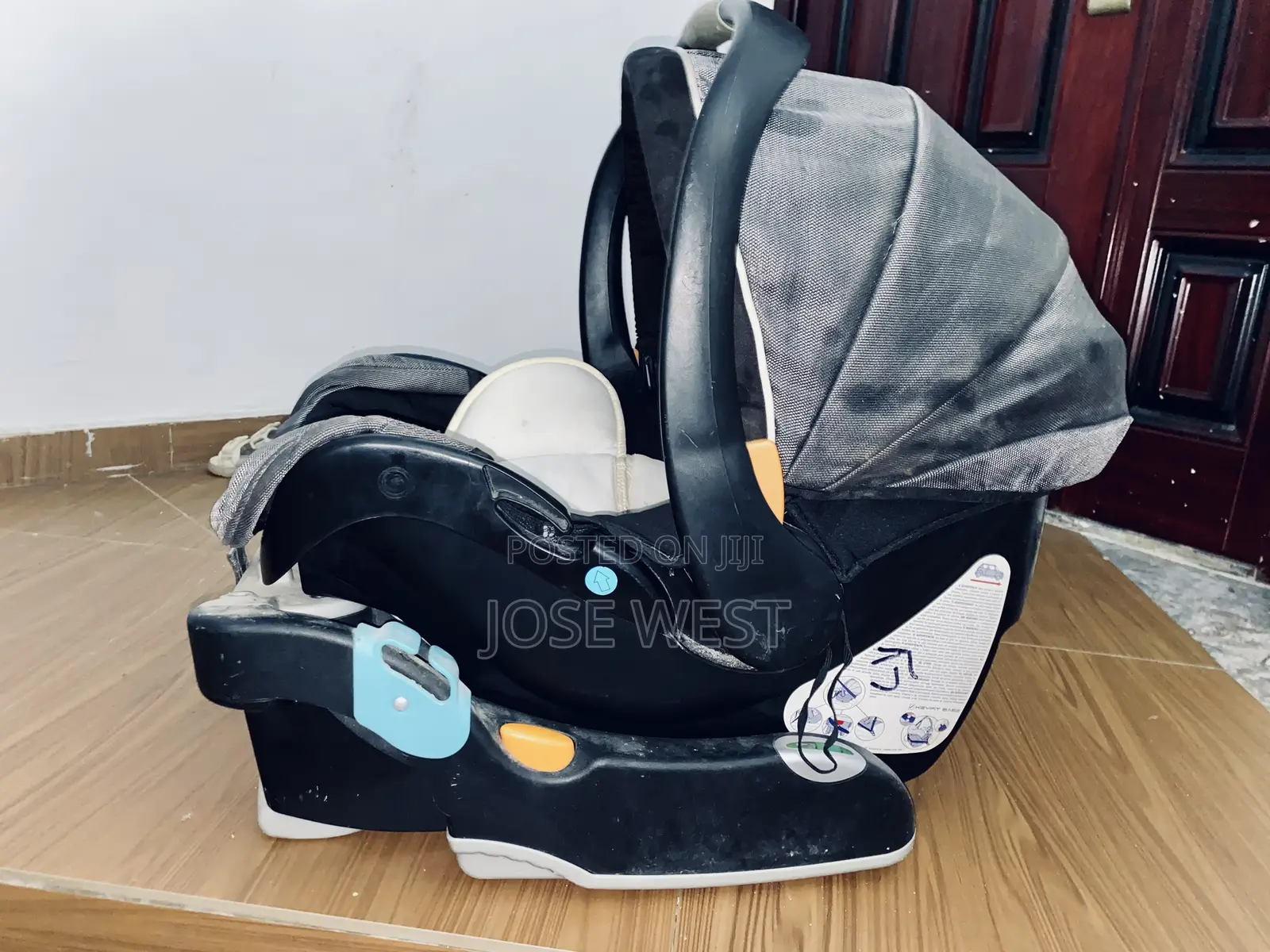 Chicco Baby Car Seat