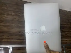 Laptop Apple MacBook Pro 2015 16GB Intel Core I7 SSD 256GB